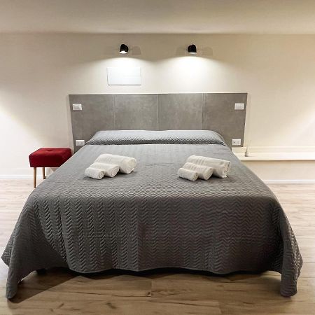 Al 115 Rooms Cagliari Bagian luar foto