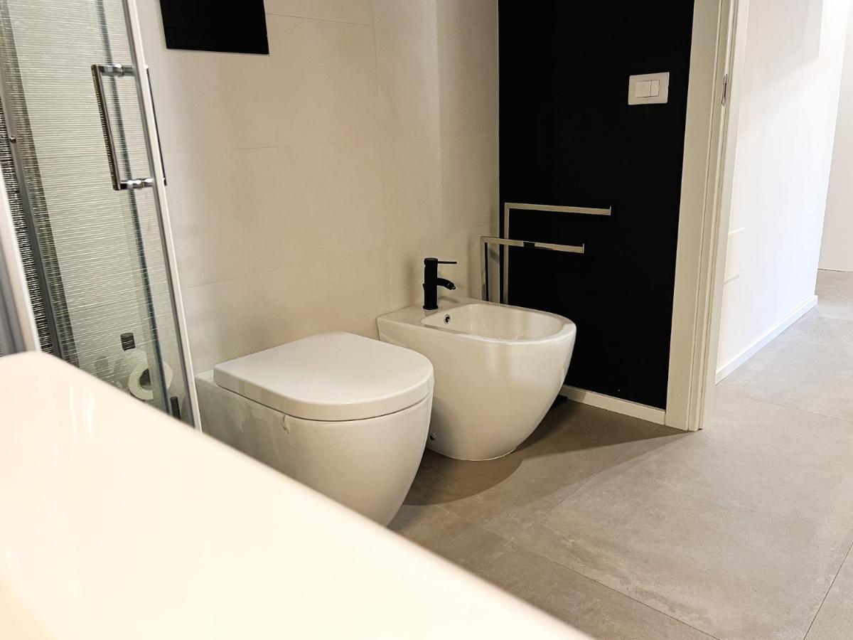 Al 115 Rooms Cagliari Bagian luar foto