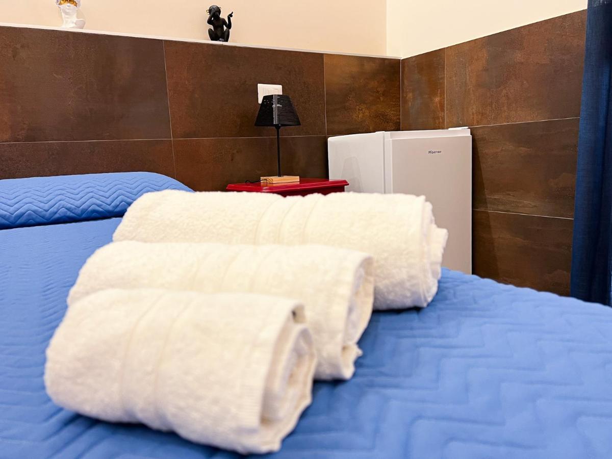 Al 115 Rooms Cagliari Bagian luar foto