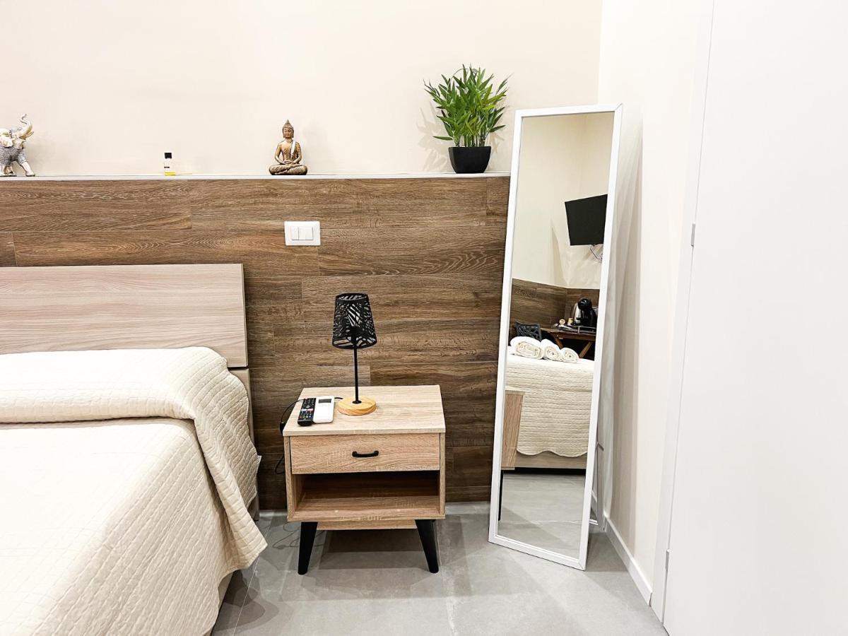 Al 115 Rooms Cagliari Bagian luar foto